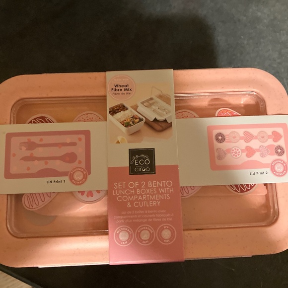 NWT Set of 2 Lunch Boxes - Picture 1 of 9